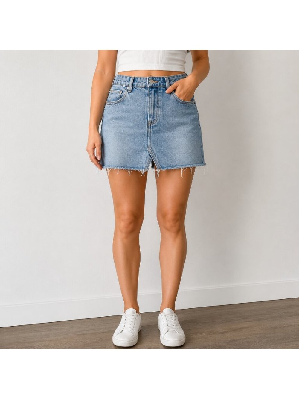 Zara Light Wash Denim Mini Skirt Size Medium